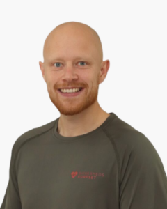 Thomas er medstifter af SikkerhedsKorpset. Han er 34 år gammel, uddannet paramediciner, og så er han instruktør på vores online førstehjælpskursus til baby og børn.